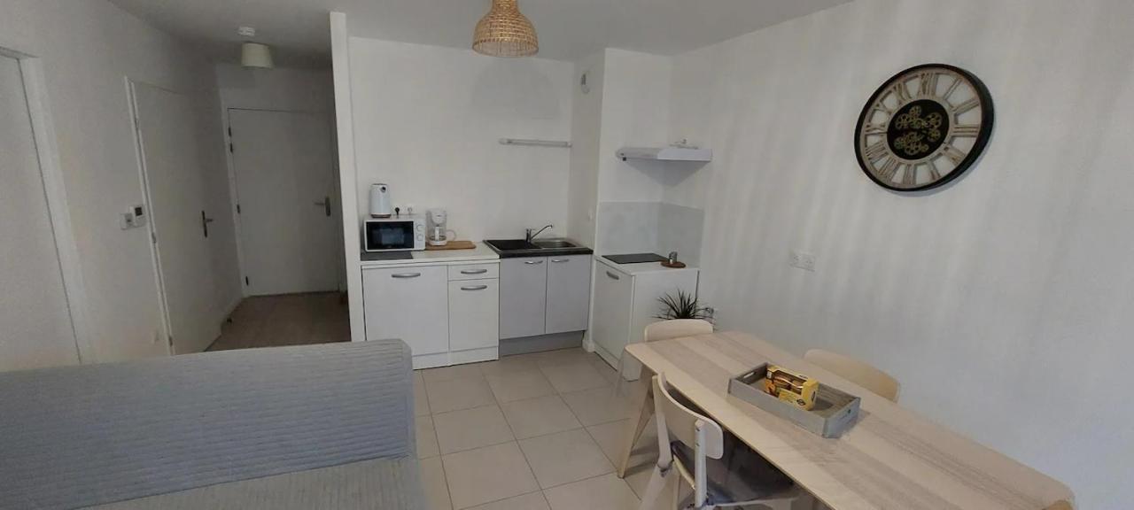 Bel Appt Neuf - Vue - Terrasse - Parking Prive Apartment
